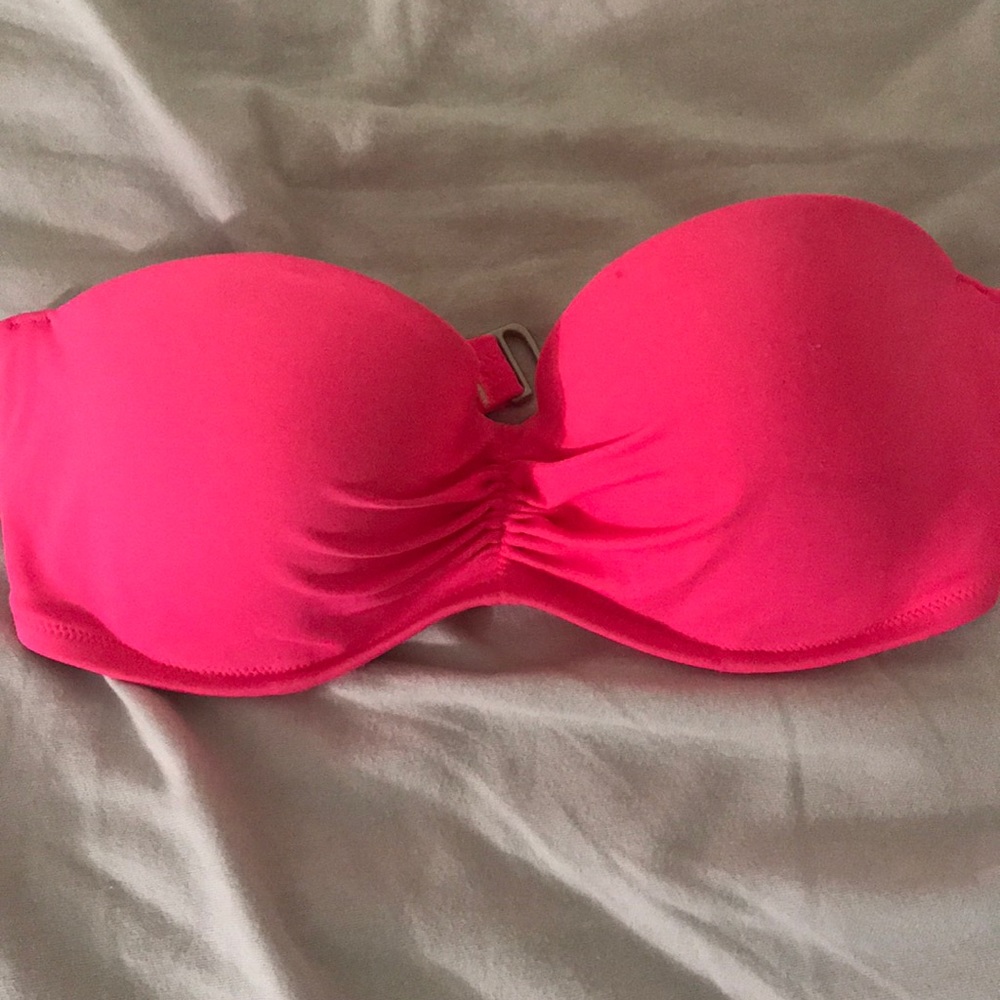 Victoria’s Secret bikini top